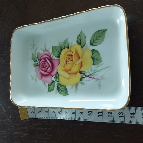 Delphine Bone China Platter - Picture 4 of 5